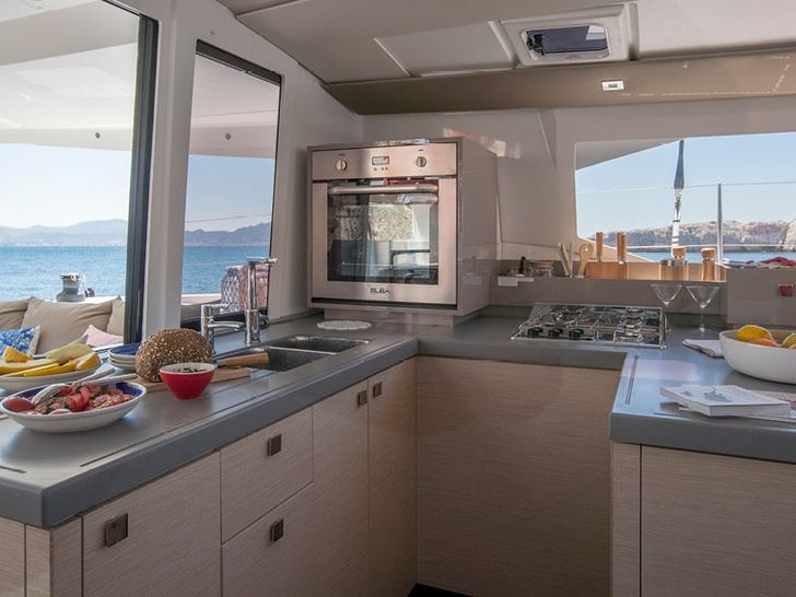 Fountaine Pajot Astrea 42 Kitchen Fountaine Pajot Astrea 42 Kitchen