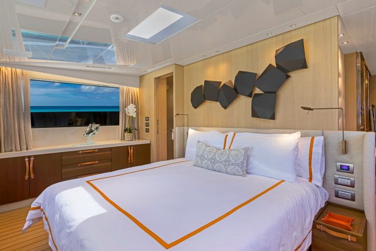Charter Yacht FREDDY - San Lorenzo 106 - 5 Cabins - Bahamas - Nassau - Exumas