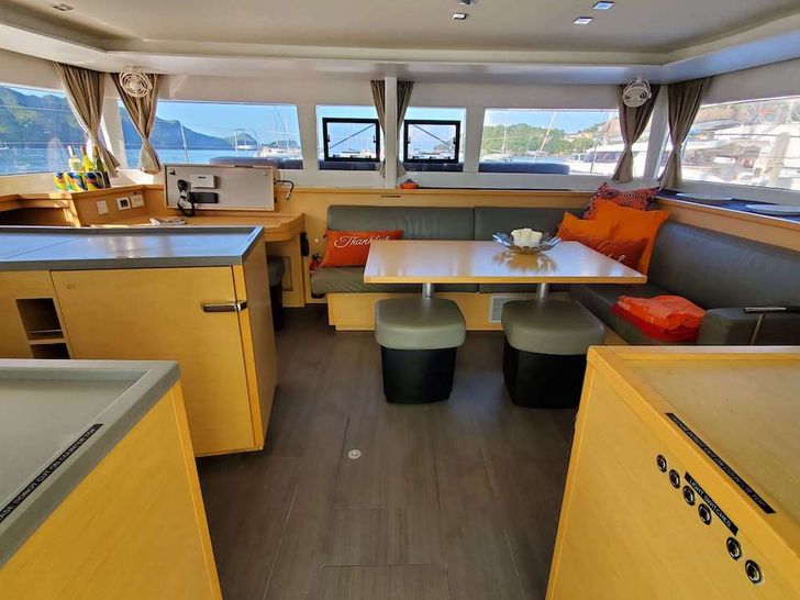 FRENCH KISS - Lagoon 450 FRENCH KISS - Lagoon 450