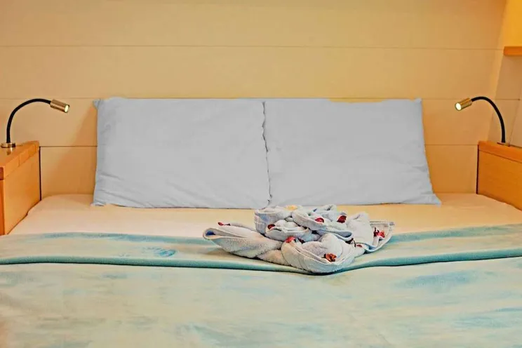 Charter Yacht FRENCH KISS - Lagoon 450 - 4 Cabins - Grenadines - Grenada - Leeward Islands - Windward Islands