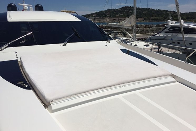 Charter Yacht FUNKY TOWN - Canados 90 - 4 Cabins - St Tropez - Cannes - Monaco