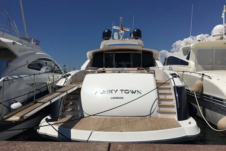 Charter Yacht FUNKY TOWN - Canados 90 - 4 Cabins - St Tropez - Cannes - Monaco