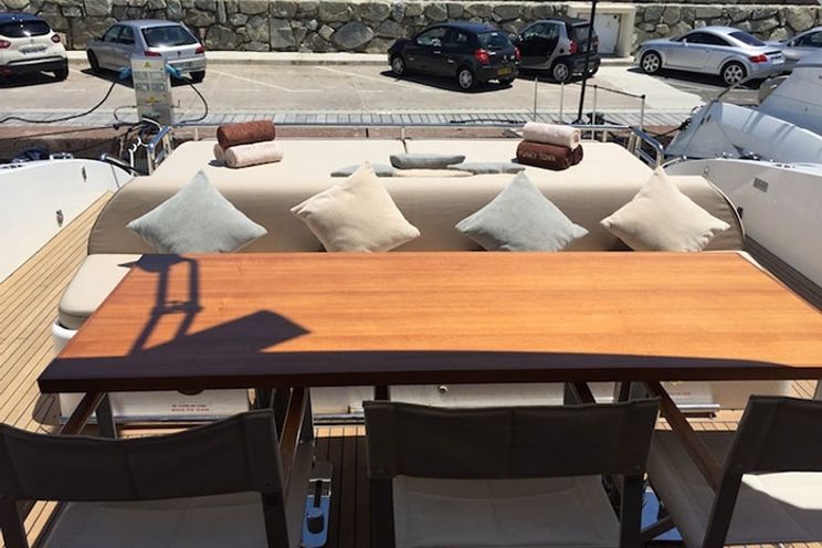 Charter Yacht FUNKY TOWN - Canados 90 - 4 Cabins - St Tropez - Cannes - Monaco