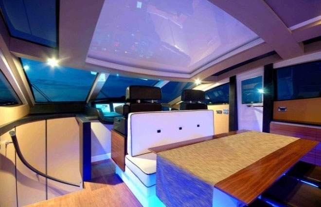 Charter Yacht FUNKY TOWN - Canados 90 - 4 Cabins - St Tropez - Cannes - Monaco