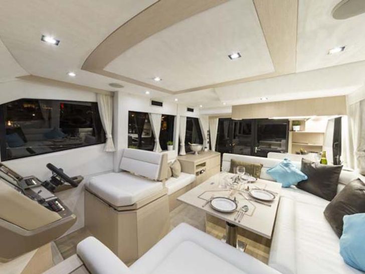 Galeon 460 Flybridge - Salon Galeon 460 Flybridge - Salon