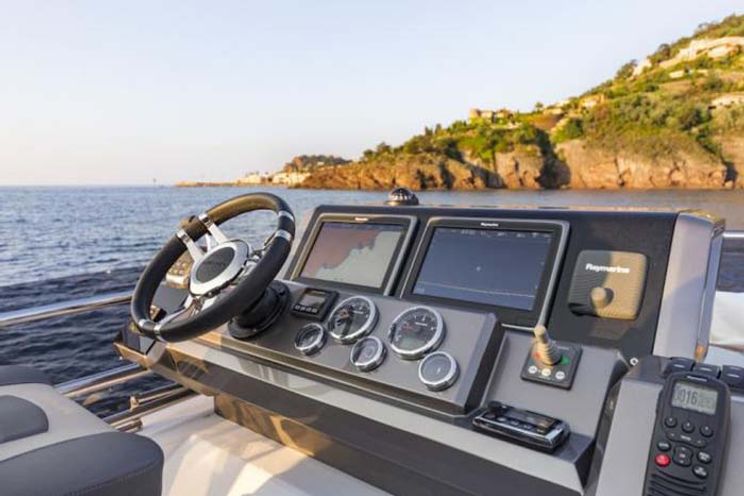 Charter Yacht Galeon 460 Flybridge - Day Charter 14 Guests - 3 Cabins Liveaboard - Phuket,Thailand