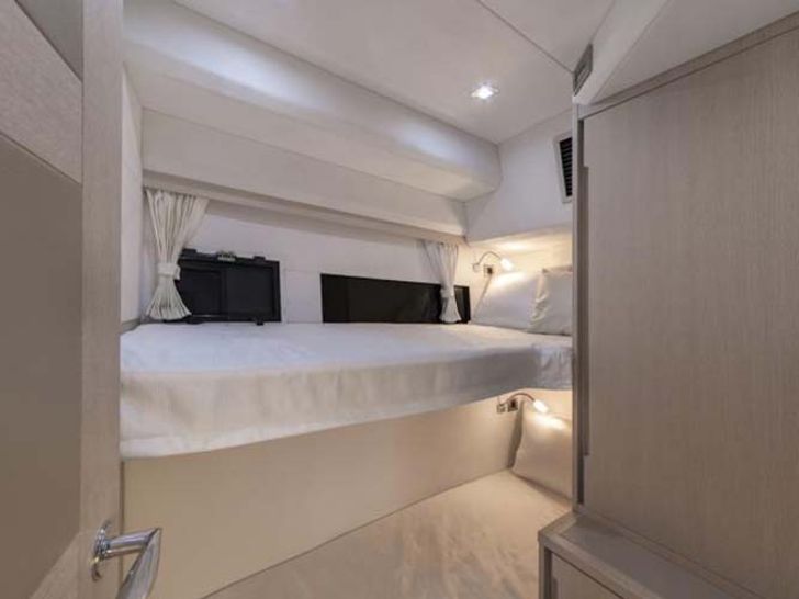 Galeon 460 Flybridge - Cabin Galeon 460 Flybridge - Cabin