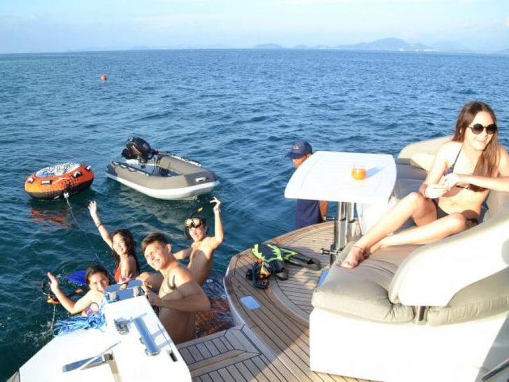 Galeon 460 - Water Toys Galeon 460 - Water Toys