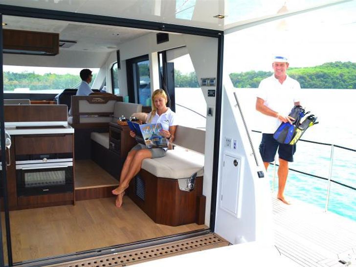 Galeon 460 Flybridge - Salon Galeon 460 Flybridge - Salon