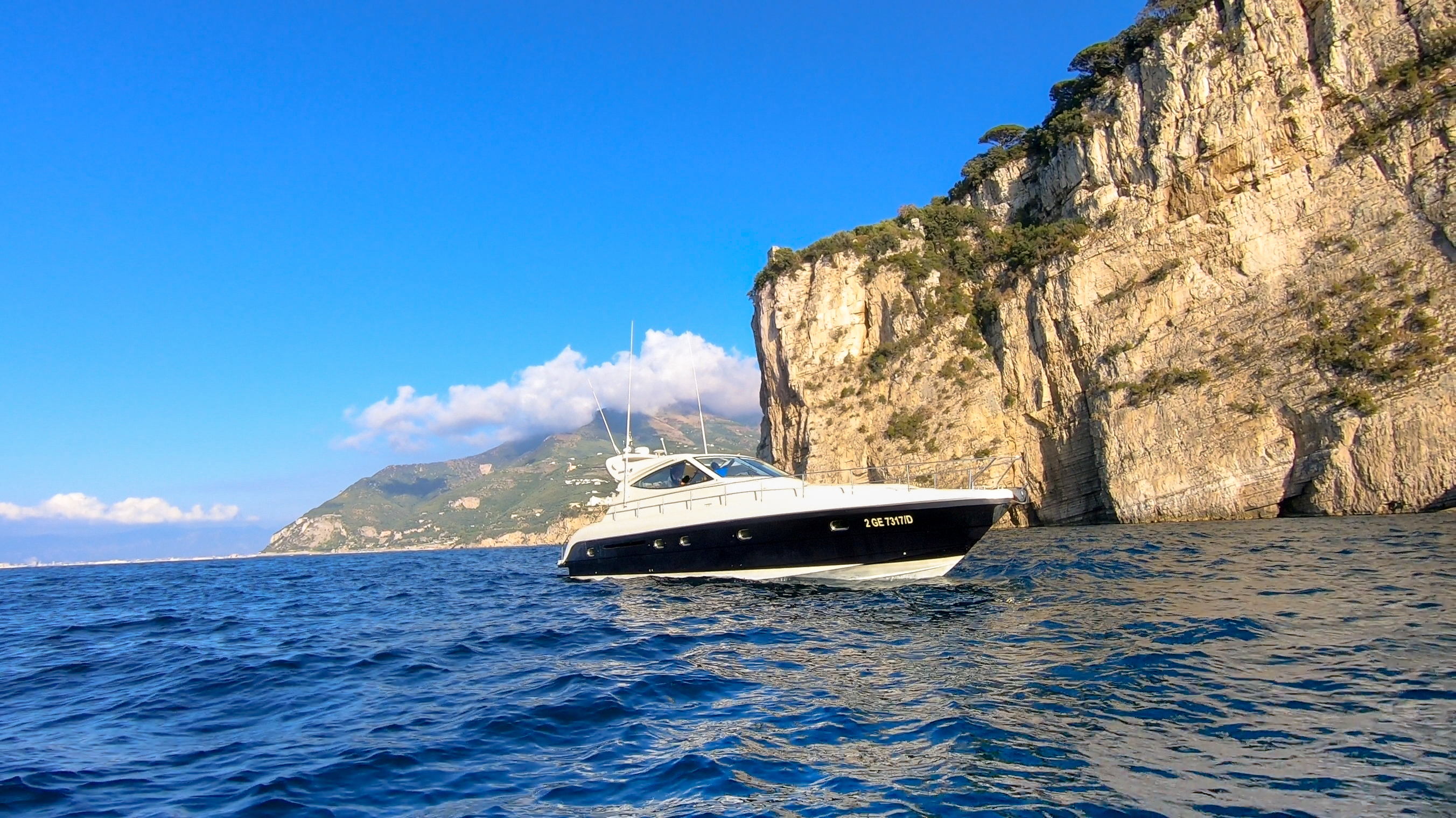 Gianetti 50 - Day charter - Sorrento - Positano - Salerno - Amalfi Coast - Capri - Naples