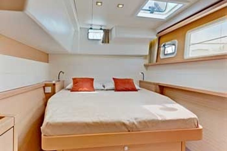 Charter Yacht Lagoon 450 - 4+2 Cabins - Athens