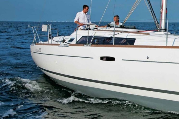 Charter Yacht Oceanis 34 - 3 Cabins - 2012