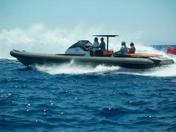 Goldfish 38 Super Sport Goldfish 38 Super Sport