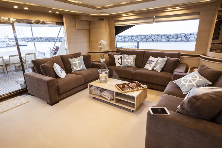 Charter Yacht GRACE - Astondia 94 - 4 Cabins - Cannes - Golfe Juan - Monaco - Antibes - St Tropez