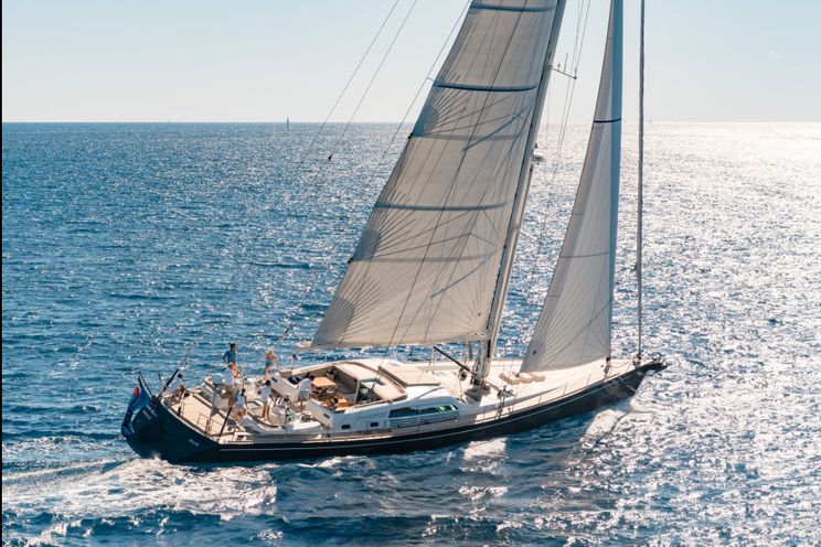 Charter Yacht GRAND BLEU VINTAGE - CNB 95 - 4 Cabins - Palma - Ibiza - Monaco - Porto Cervo