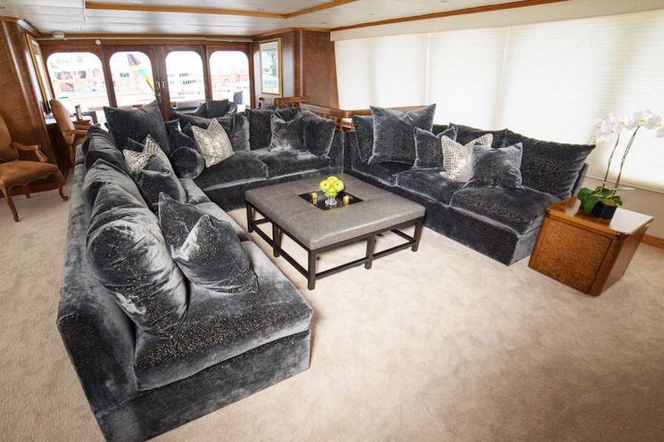 Charter Yacht GRAND ILLUSION - Palmer Johnson 137 - 5 Cabins - Naples - Sicily - Bahamas - Caribbean