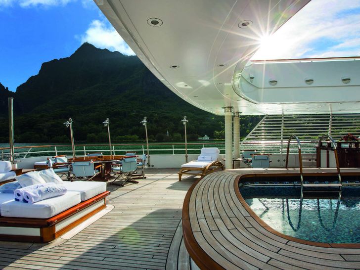 GRAND OCEAN Blohm&Voss 80m Pool GRAND OCEAN Blohm&Voss 80m Pool