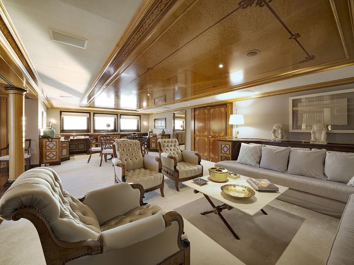 GRAND OCEAN Blohm&Voss 80m Lounge GRAND OCEAN Blohm&Voss 80m Lounge