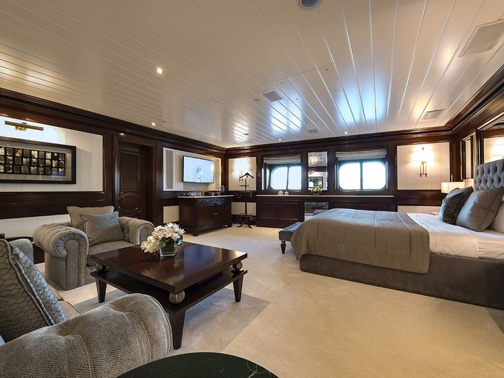 GRAND OCEAN Blohm&Voss 80m Master Cabin