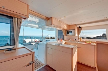 Charter Yacht Lagoon 450 - 6 Cabins - Tortola - BVI