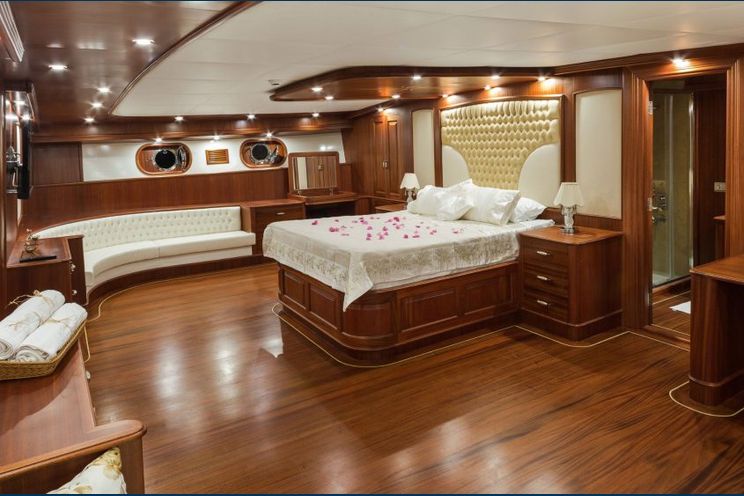 Charter Yacht HALCON DEL MAR - 45m Gulet - 8 Cabins - Athens - Mykonos - Bodrum - Gocek - Turkey