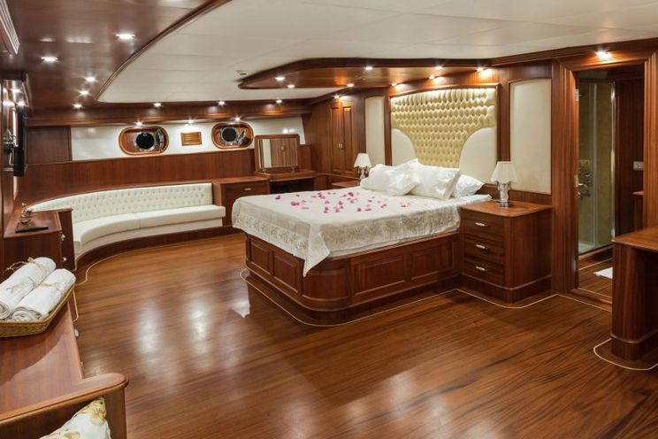 Charter Yacht HALCON DEL MAR - 45m Gulet - 8 Cabins - Athens - Mykonos - Bodrum - Gocek - Turkey