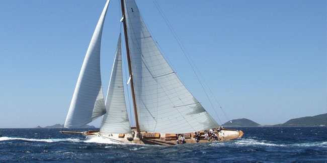 Charter Yacht HALLOWEEN - Bermudan Cutter - 2 Cabins - French Riviera - Italian Riviera - Sardinia - Corsica - Barcelona - Majorca - Mahon - Monaco