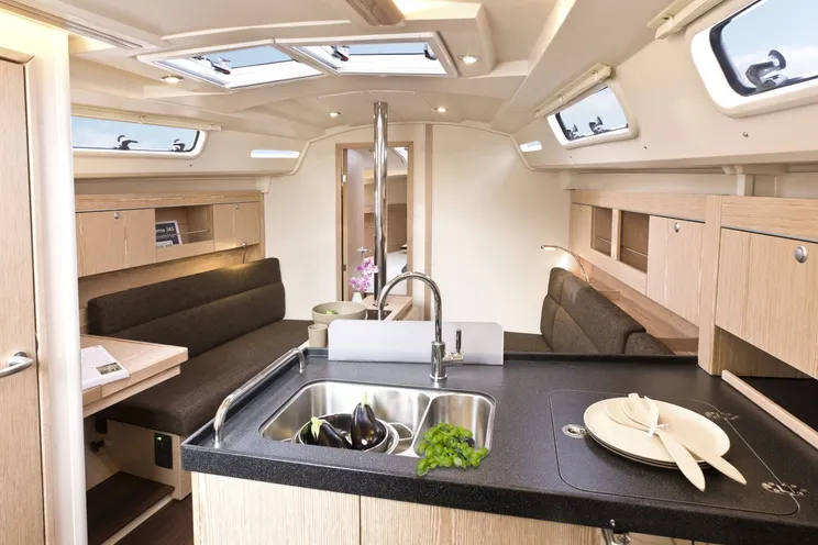 Charter Yacht Hanse 345 - 3 Cabins - Palma - Mallorca