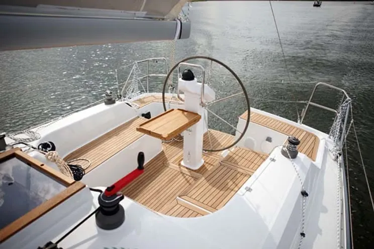 Charter Yacht Hanse 355 - 3 Cabins - Ajaccio - Marseille