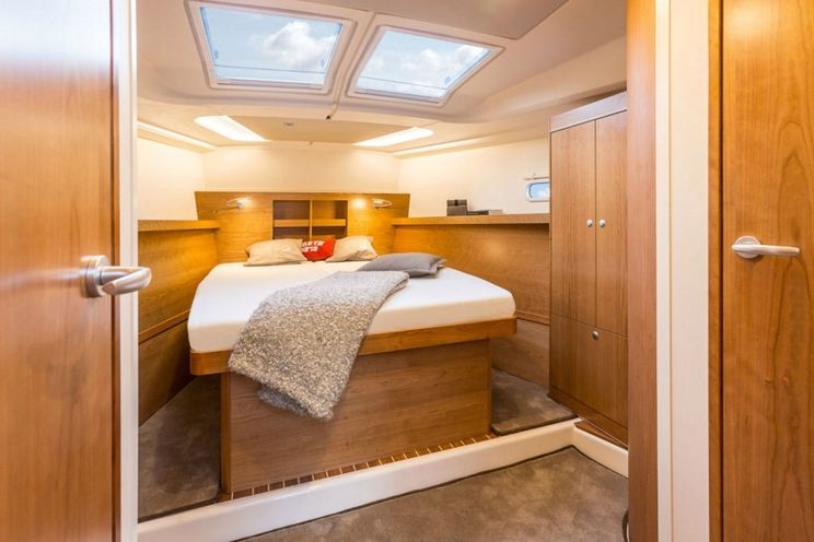 Charter Yacht Hanse 455 - 4 Cabins - Athens