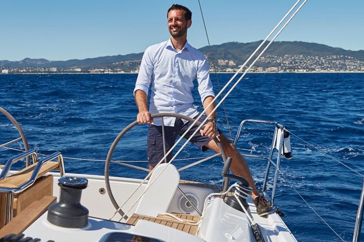 Charter Yacht Hanse 315 - 2 cabins(2 double)- 2016 - Biograd - Sibenik - Split