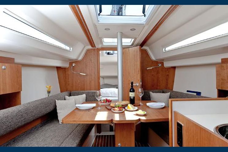 Charter Yacht Hanse 315 - 2 cabins(2 double)- 2016 - Biograd - Sibenik - Split
