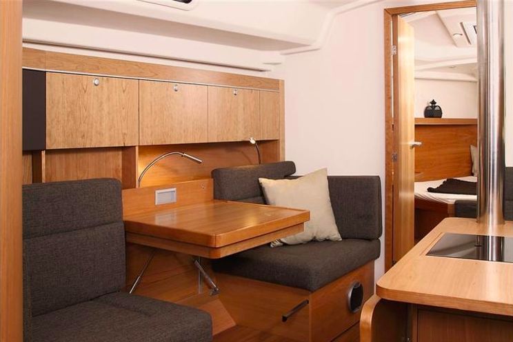 Charter Yacht Hanse 415 - 3 Cabins - Kastela - Croatia