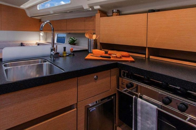 Charter Yacht Hanse 418 - 3 Cabins - Marina Kornati - Croatia