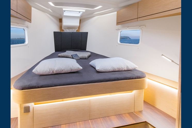 Charter Yacht Hanse 418 - 3 cabins(3 double)- 2018 - Split - Trogir