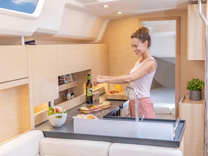HANSE 458 - galley HANSE 458 - galley