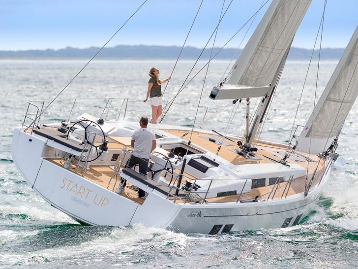 Hanse 548