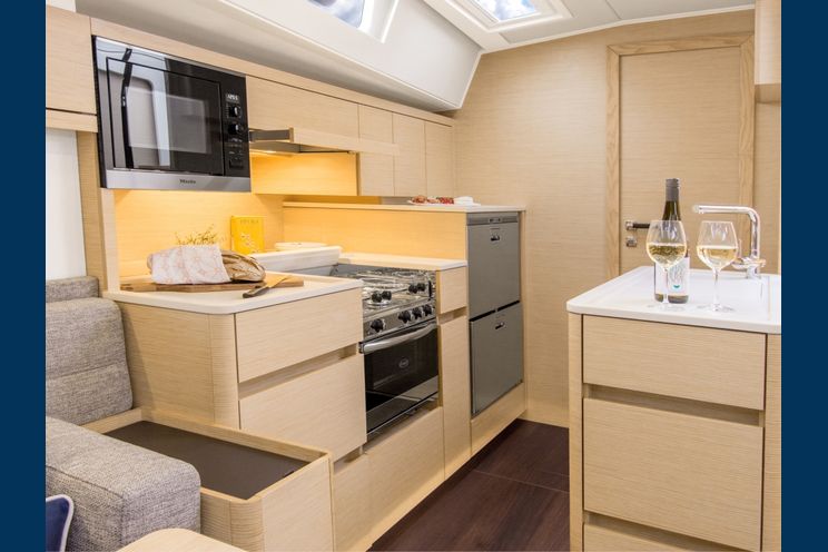Charter Yacht Hanse 548 - 4 + 1 cabins(4 double 1 single)- 2018 - Athens