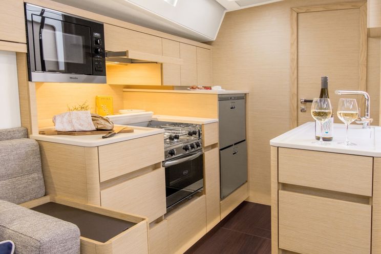 Charter Yacht Hanse 548 - 4 + 1 cabins(4 double 1 single)- 2018 - Athens