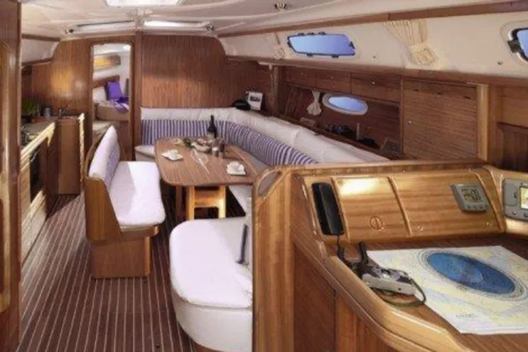 Charter Yacht Hanse 54 - 4 Cabins - Barcelona Day Charter