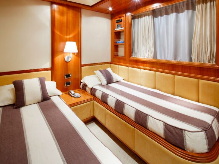 Twin Bed Cabin Twin Bed Cabin
