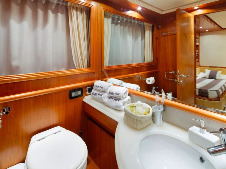 En suite toilet En suite toilet
