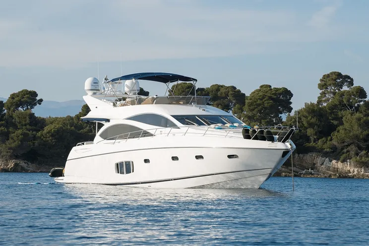 Charter Yacht HAYAT - Sunseeker 22m - 4 Cabins - French Riviera - Nice - Cannes - Monaco - Corsica - Sardinia