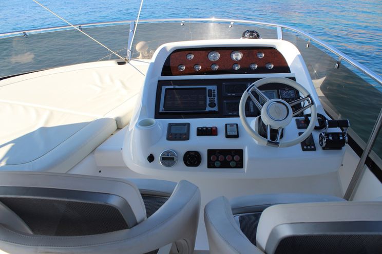 Charter Yacht HAYAT - Sunseeker 22m - 4 Cabins - French Riviera - Nice - Cannes - Monaco - Corsica - Sardinia