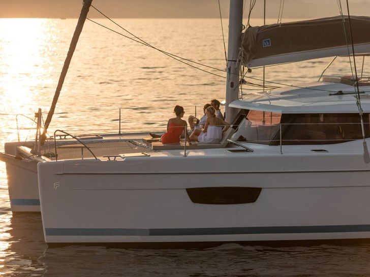 Helia 44 - Sailing Helia 44 - Sailing