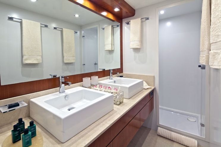 Charter Yacht HELIOS - Falcon 115 - 5 Cabins - Athens - Rhodes - Corfu