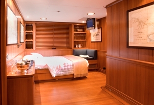 Charter Yacht HERITAGE - Perini Navi 149 - 4 Cabins - La Spezia - Italian Riviera - Portofino - Genoa