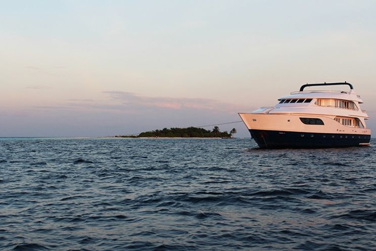 Charter Yacht HONORS LEGACY - 9 Cabins - Maldives,Indian Ocean