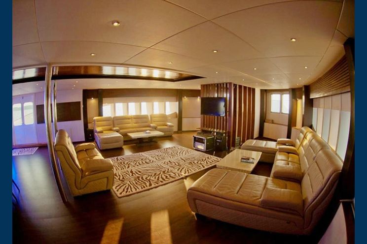 Charter Yacht HONORS LEGACY - 9 Cabins - Maldives,Indian Ocean