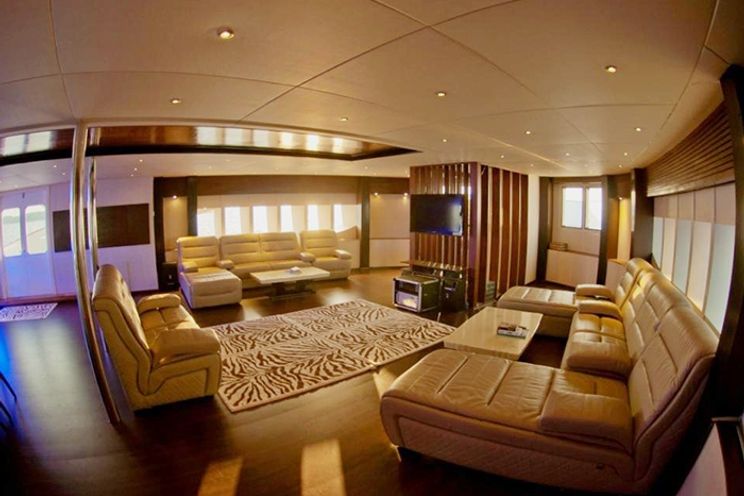 Charter Yacht HONORS LEGACY - 9 Cabins - Maldives,Indian Ocean